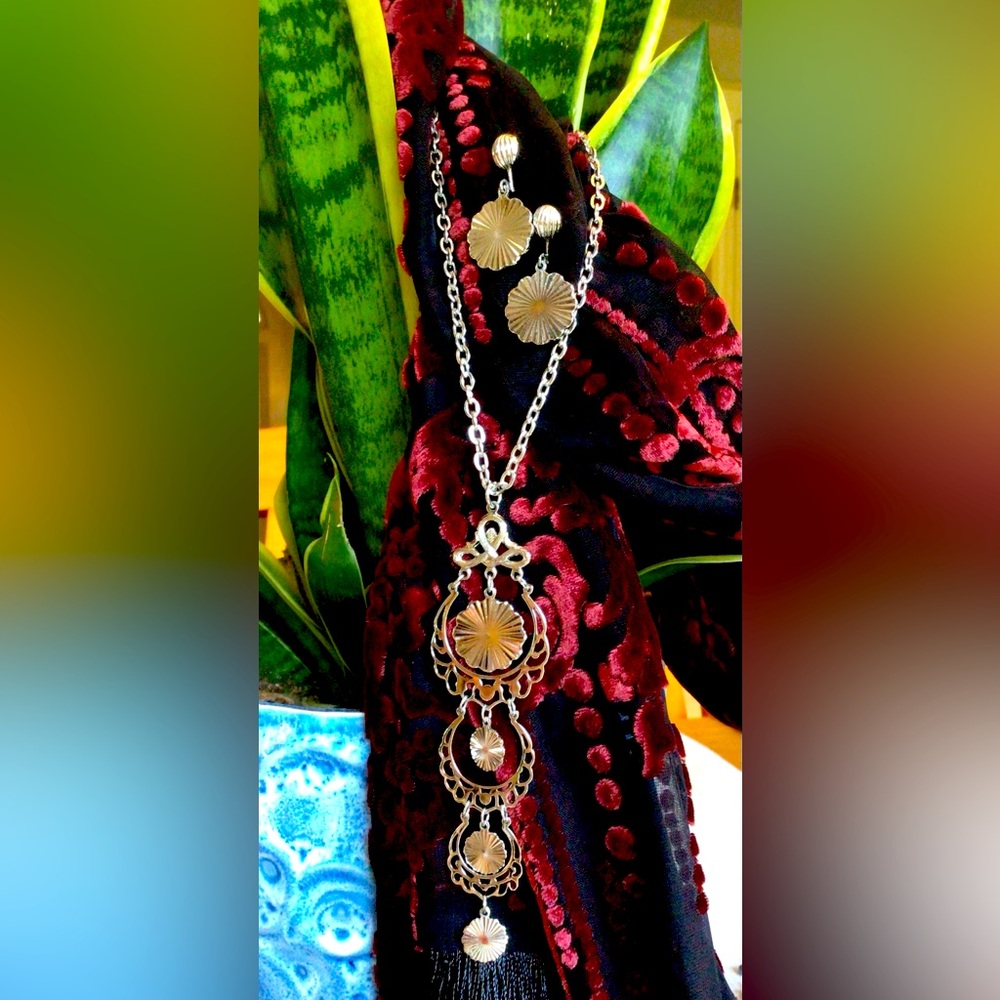 Vintage Sarah Coventry Dangling Multi-level Pendant and Matching Earings